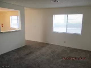 Photo #4: 2506702 Listing 