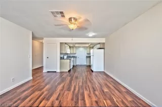 Photo #2: 2506715 Listing