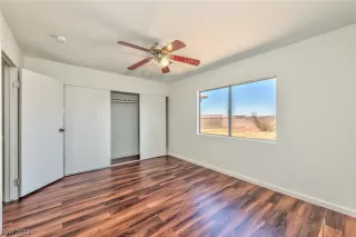 Photo #4: 2506715 Listing