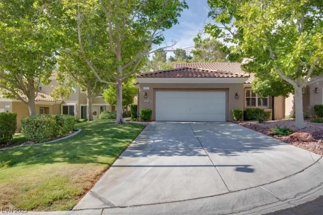 MLS: 2506764 Condo For Sale