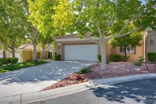Photo #1: 2506764 Listing 