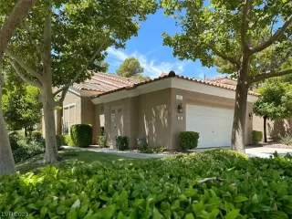 Photo #2: 2506764 Listing 