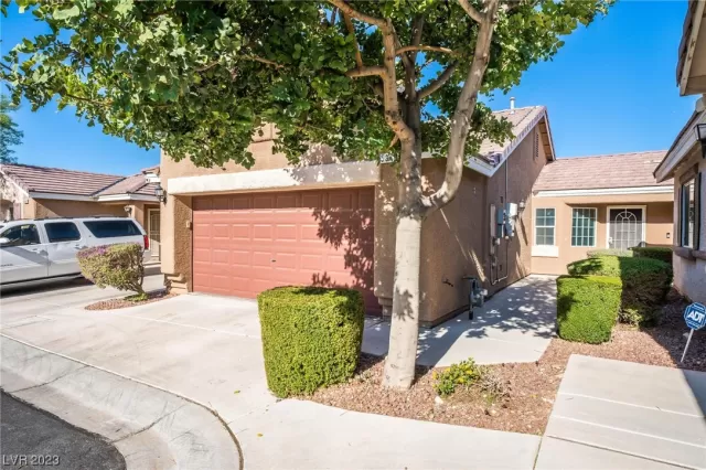 MLS: 2506768 Condo For Sale