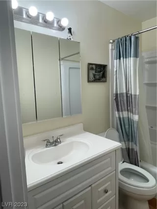 Photo #6: 2506797 Listing