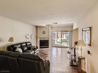 Photo #5: 2506800 Listing 