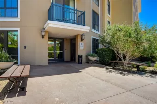 Photo #3: 2506806 Listing 