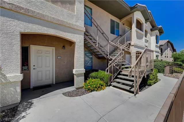 MLS: 2506812 Condo For Sale