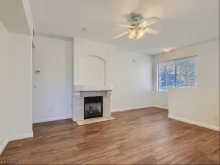 Photo #5: 2506829 Listing