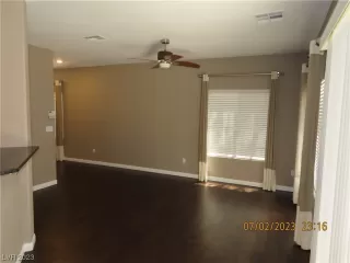 Photo #3: 2506839 Listing 