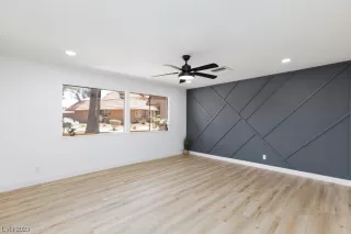 Photo #1: 2506887 Listing