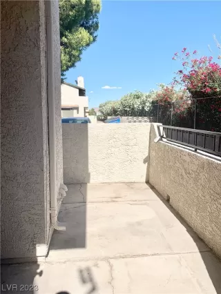 Photo #2: 2506890 Listing 