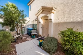 Photo #3: 2506903 Listing