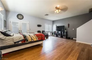 Photo #4: 2506903 Listing