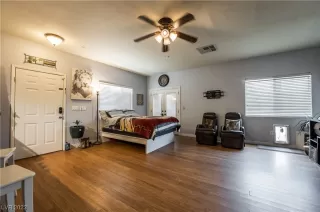 Photo #5: 2506903 Listing