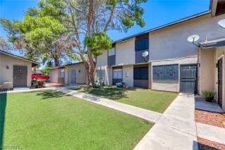 Photo #2: 2506917 Listing