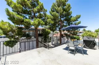 Photo #1: 2506921 Listing