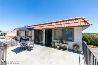 Photo #2: 2506921 Listing