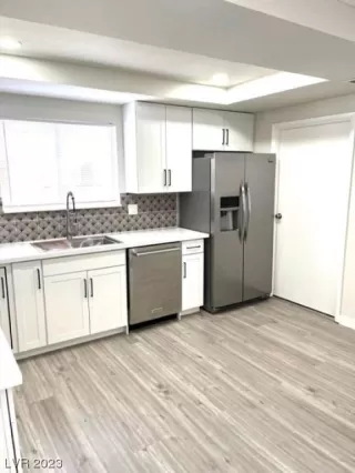 Photo #4: 2506924 Listing 