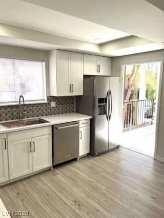 Photo #5: 2506924 Listing 