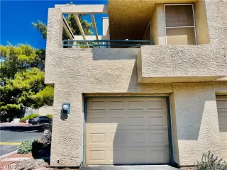 Photo #1: 2506939 Listing