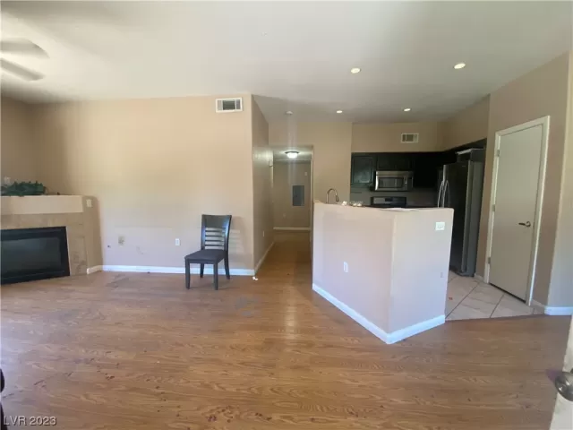 MLS: 2506940 Condo For Sale