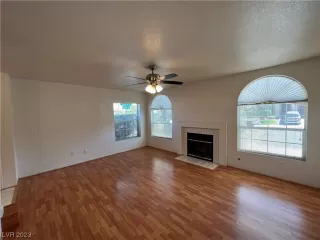 Photo #6: 2506943 Listing 