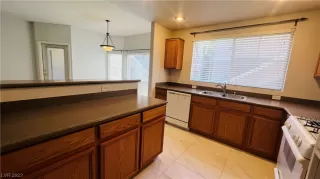 Photo #3: 2506992 Listing 