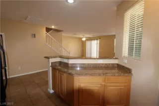 Photo #6: 2507011 Listing 