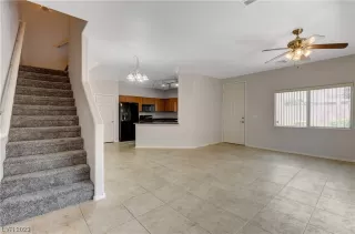 Photo #4: 2507017 Listing 