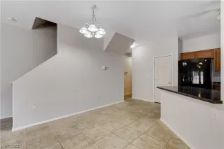 Photo #6: 2507017 Listing 