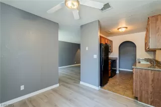 Photo #6: 2507021 Listing 