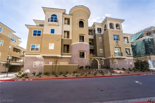 MLS: 2507051 Condo For Sale