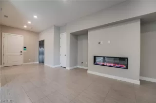 Photo #3: 2507051 Listing