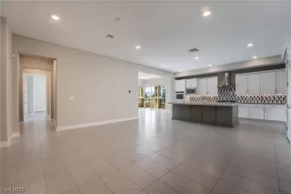 Photo #4: 2507051 Listing