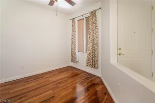 Photo #4: 2507060 Listing 