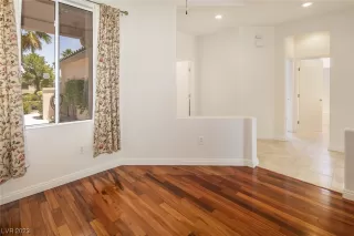 Photo #5: 2507060 Listing 