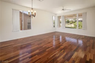 Photo #6: 2507060 Listing 