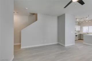 Photo #4: 2507065 Listing