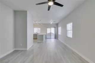 Photo #5: 2507065 Listing