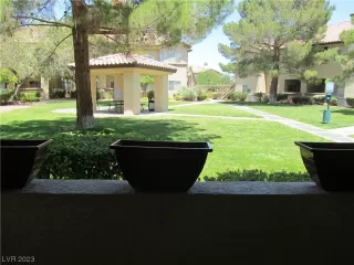 Photo #4: 2507075 Listing 