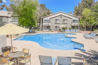 Photo #3: 2507077 Listing