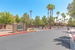 Photo #1: 2507078 Listing 