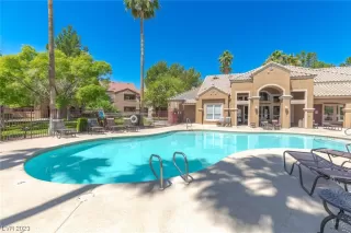 Photo #2: 2507078 Listing 