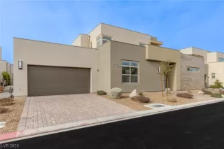 Photo #1: 2507085 Listing 