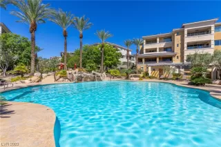 Photo #3: 2507094 Listing