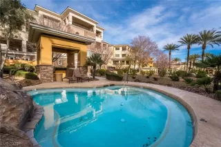 Photo #6: 2507094 Listing