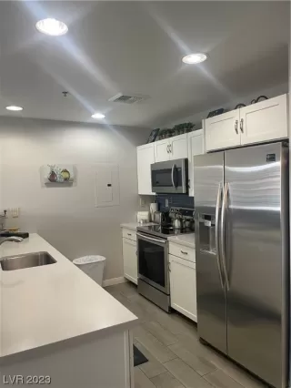 Photo #2: 2507098 Listing