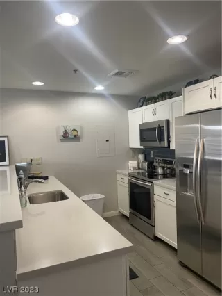 Photo #3: 2507098 Listing