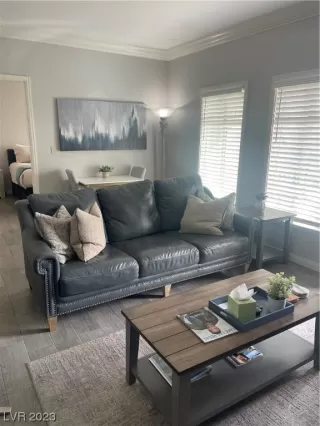 Photo #4: 2507098 Listing