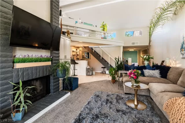 MLS: 2507107 Condo For Sale